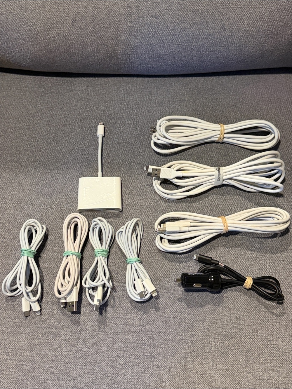 📱Bundle of (9) iPhone Lightning Charging Cables and Accessories
